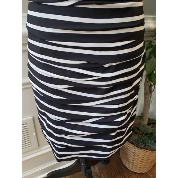 Express Dress Women Size 12 Black White Stripe Ruched Bodycon Sleeveless - Picture 3 of 9